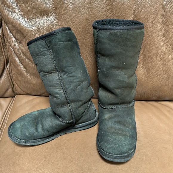Used tall UGG boots, size 6 - Picture 2 of 8